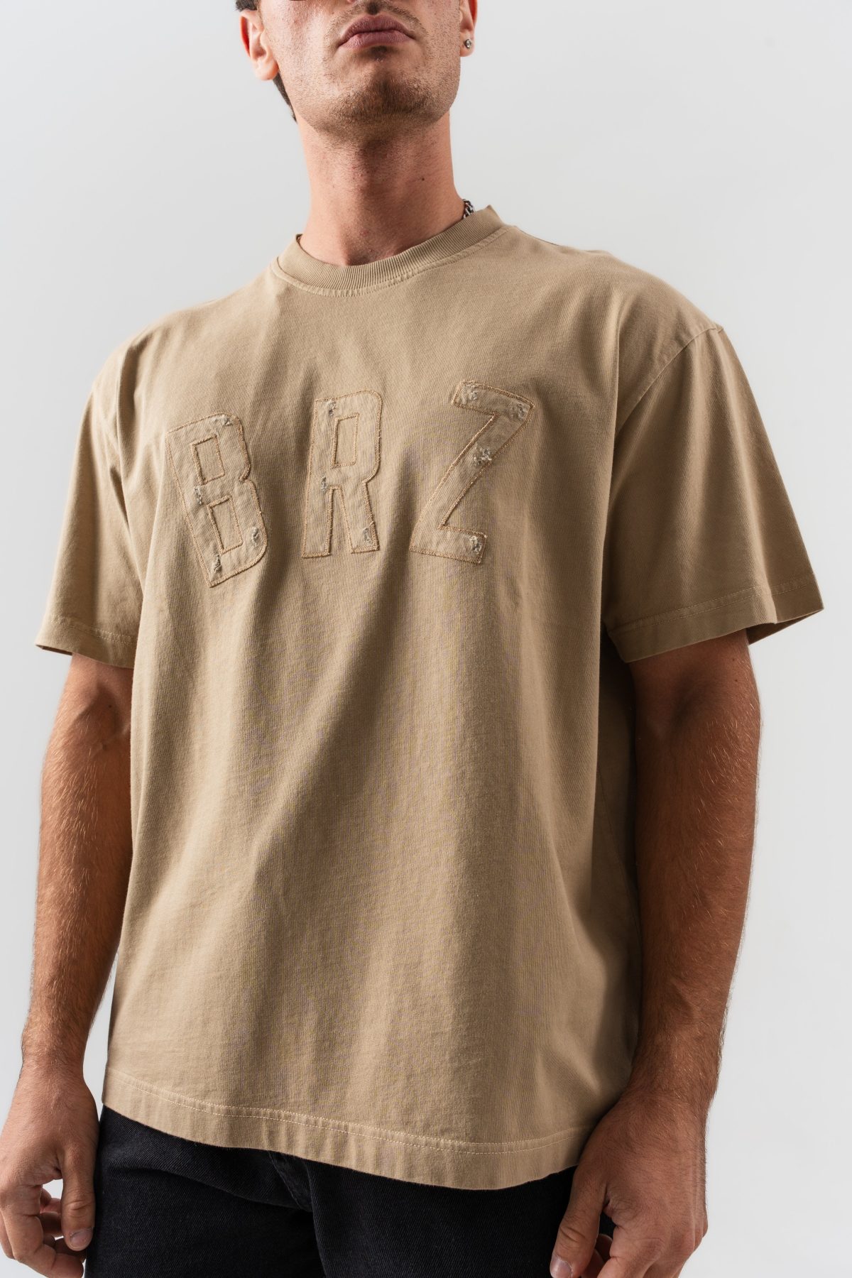 BORZ Aplike Nakışlı Oversize Kalıp Bisiklet Yaka T-shirt - Bej — Bej (5)