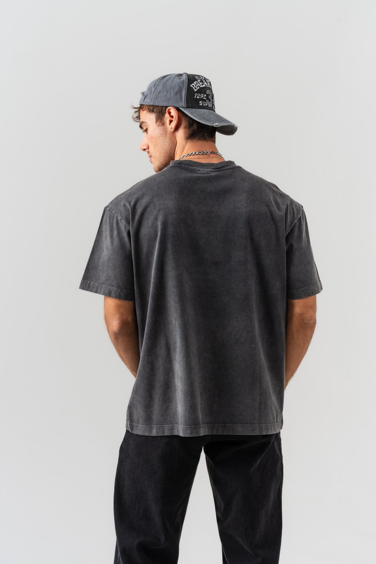 BORZ Aplike Nakışlı Oversize Kalıp Bisiklet Yaka T-shirt - Siyah — Siyah (3)