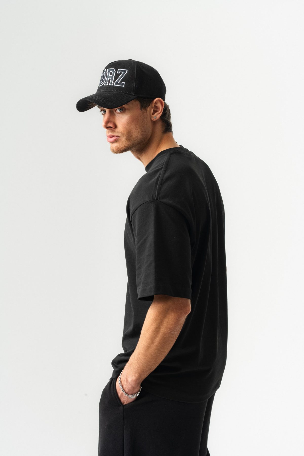 BORZ Oversize Kalıp Basic T-shirt - Siyah — Siyah (6)