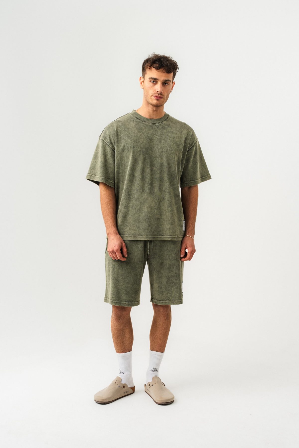 BORZ Soluk Efektli Oversize Kalıp T-shirt ve Şort Takımı — Haki (3)