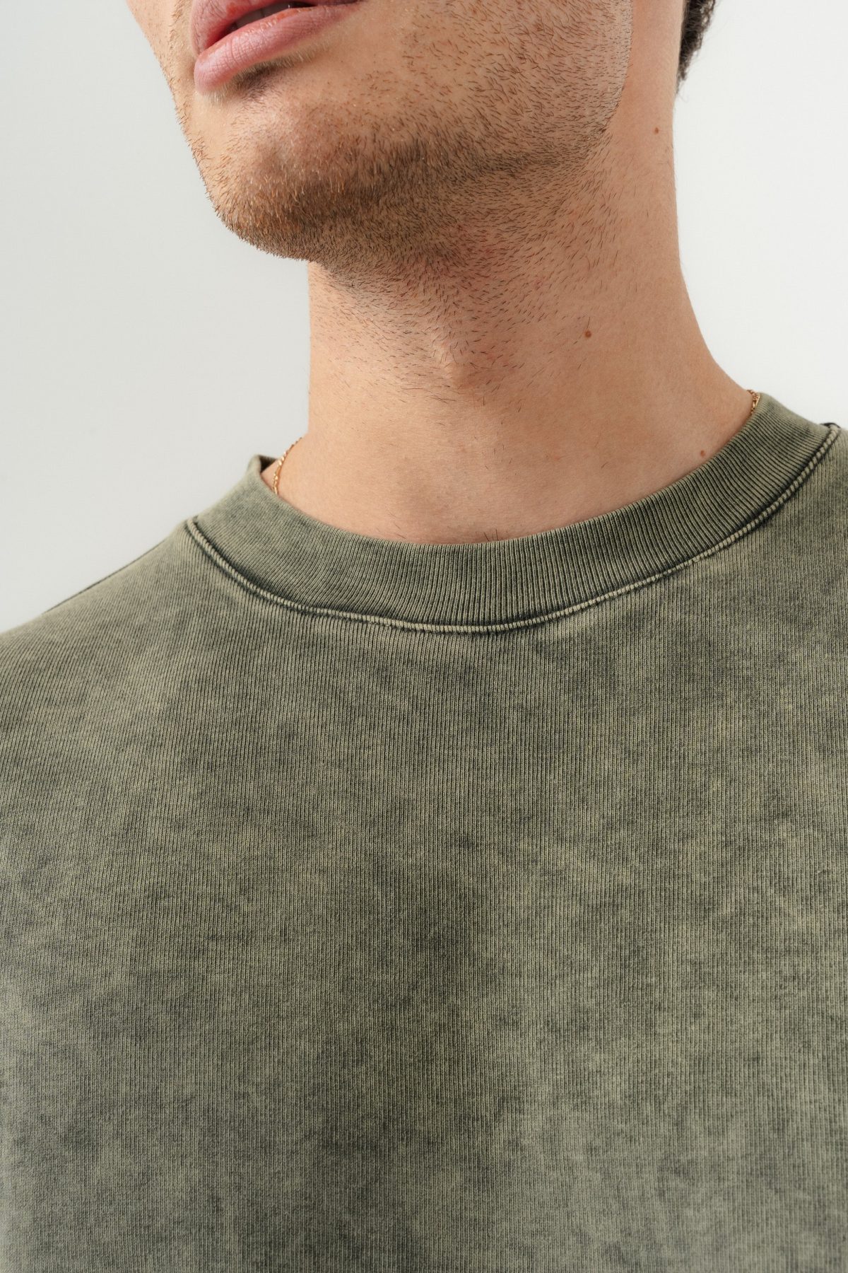 BORZ Soluk Efektli Oversize Kalıp T-shirt ve Şort Takımı — Haki (5)