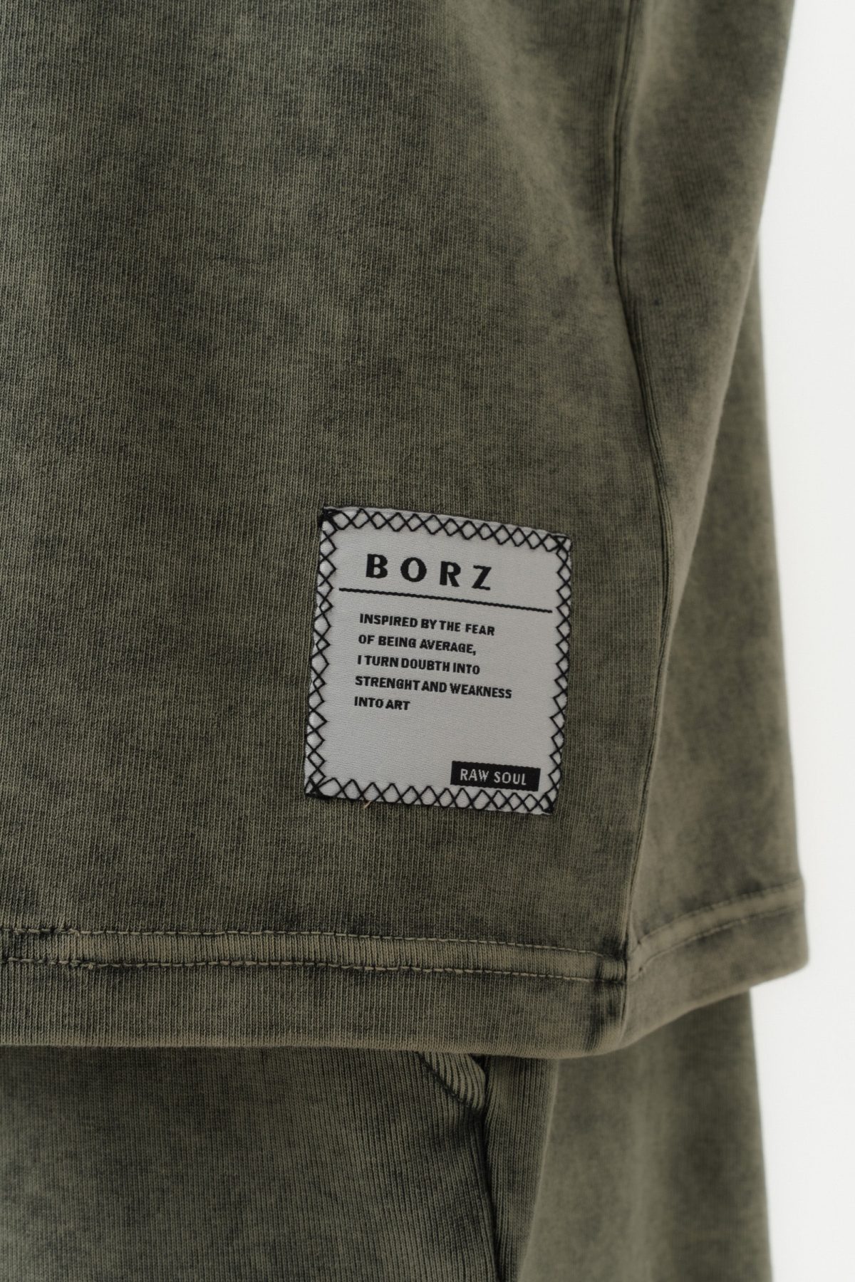 BORZ Soluk Efektli Oversize Kalıp T-shirt ve Şort Takımı — Haki (6)