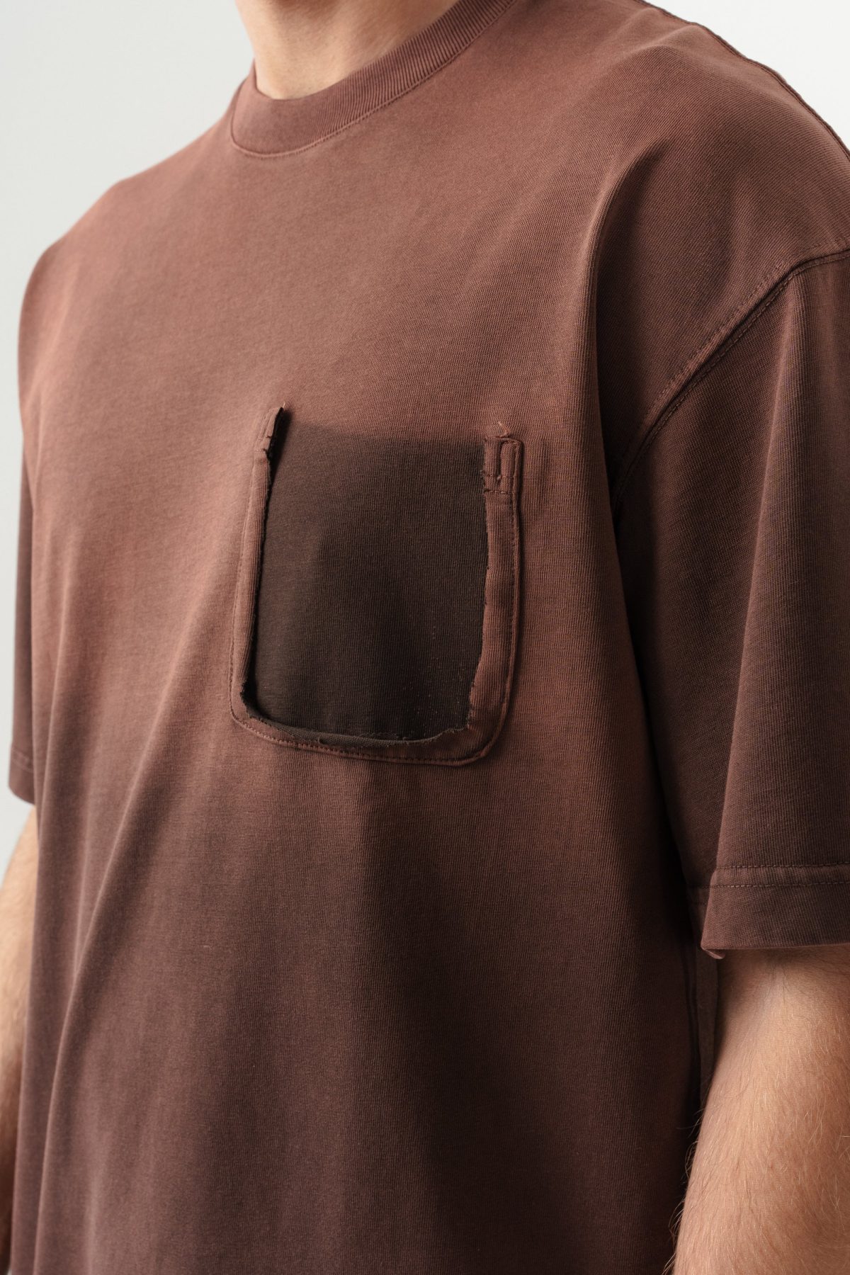 BORZ UNISEX CEPLİ-YIKAMALI OVERSİZE TİŞÖRT — Kahverengi (5)