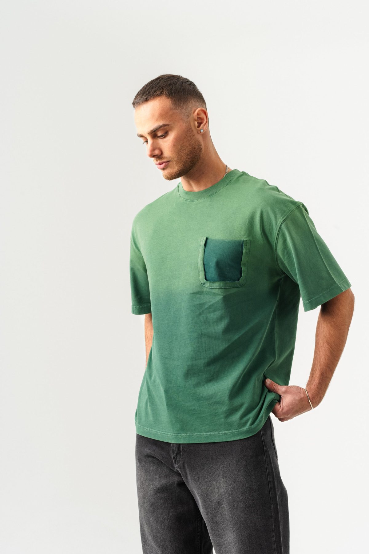 BORZ UNISEX CEPLİ-YIKAMALI OVERSİZE TİŞÖRT — Yeşil (2)