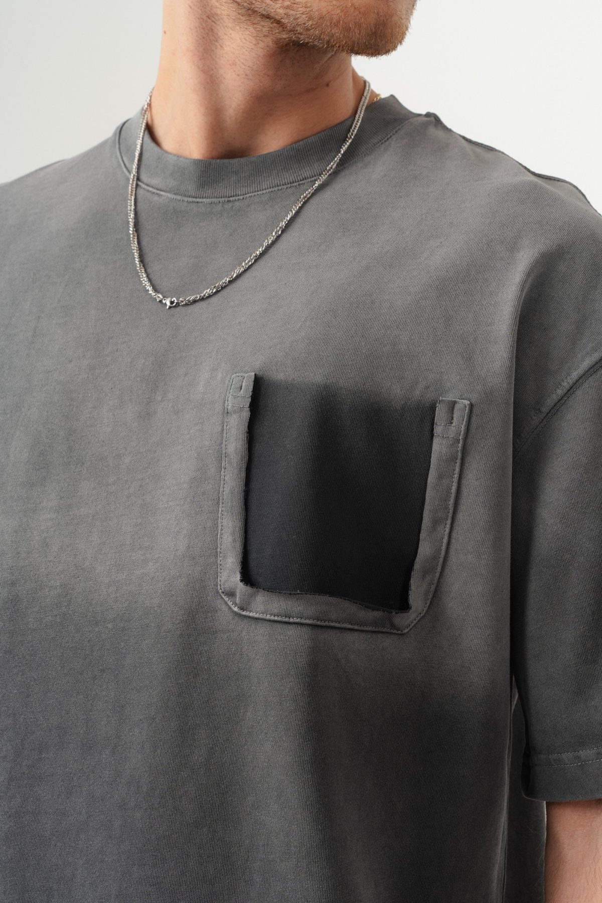 BORZ UNISEX CEPLİ-YIKAMALI OVERSİZE TİŞÖRT — Gri (4)