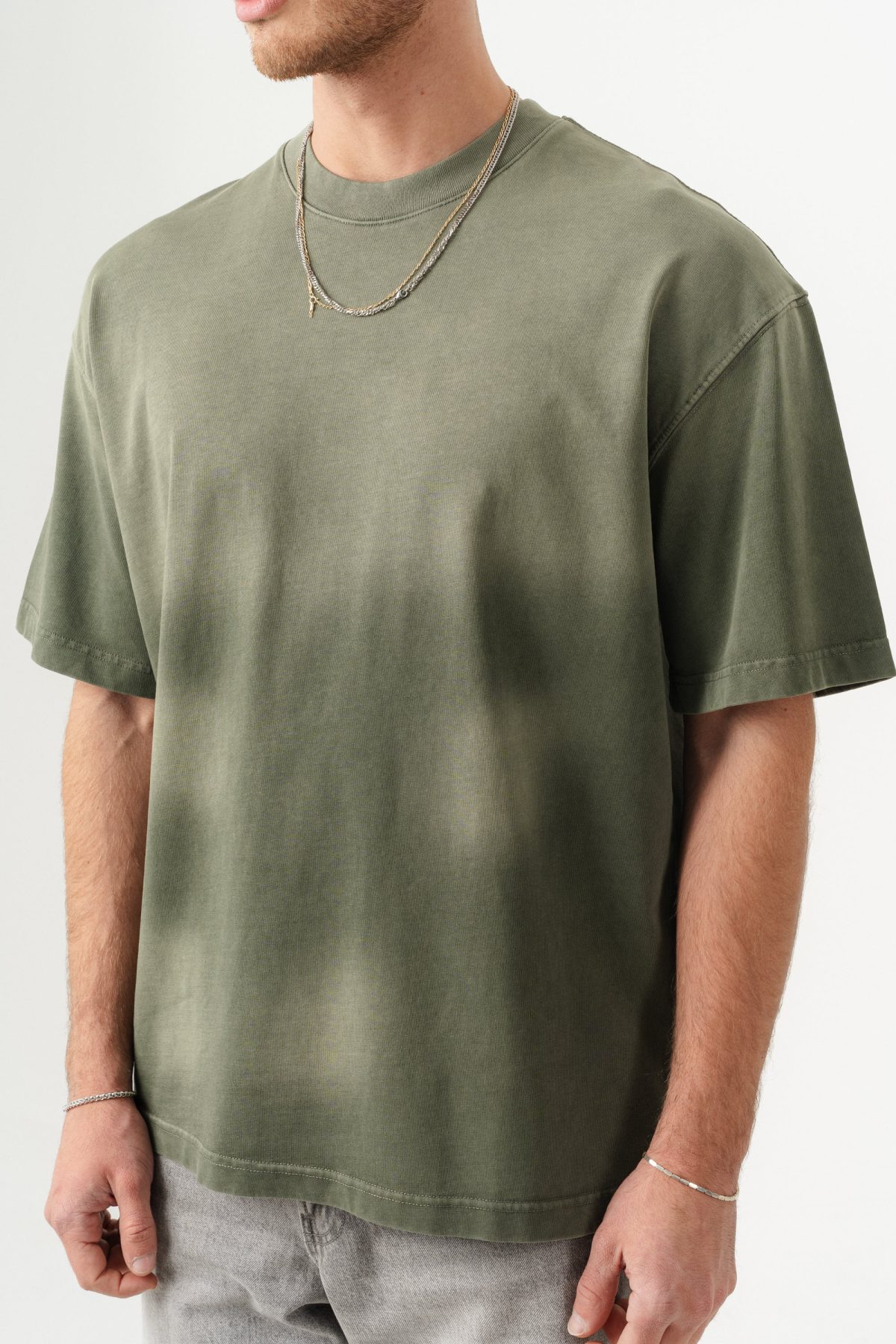 BORZ UNISEX GEÇİŞLİ - YIKAMALI OVERSIZE TİŞÖRT — Haki (4)