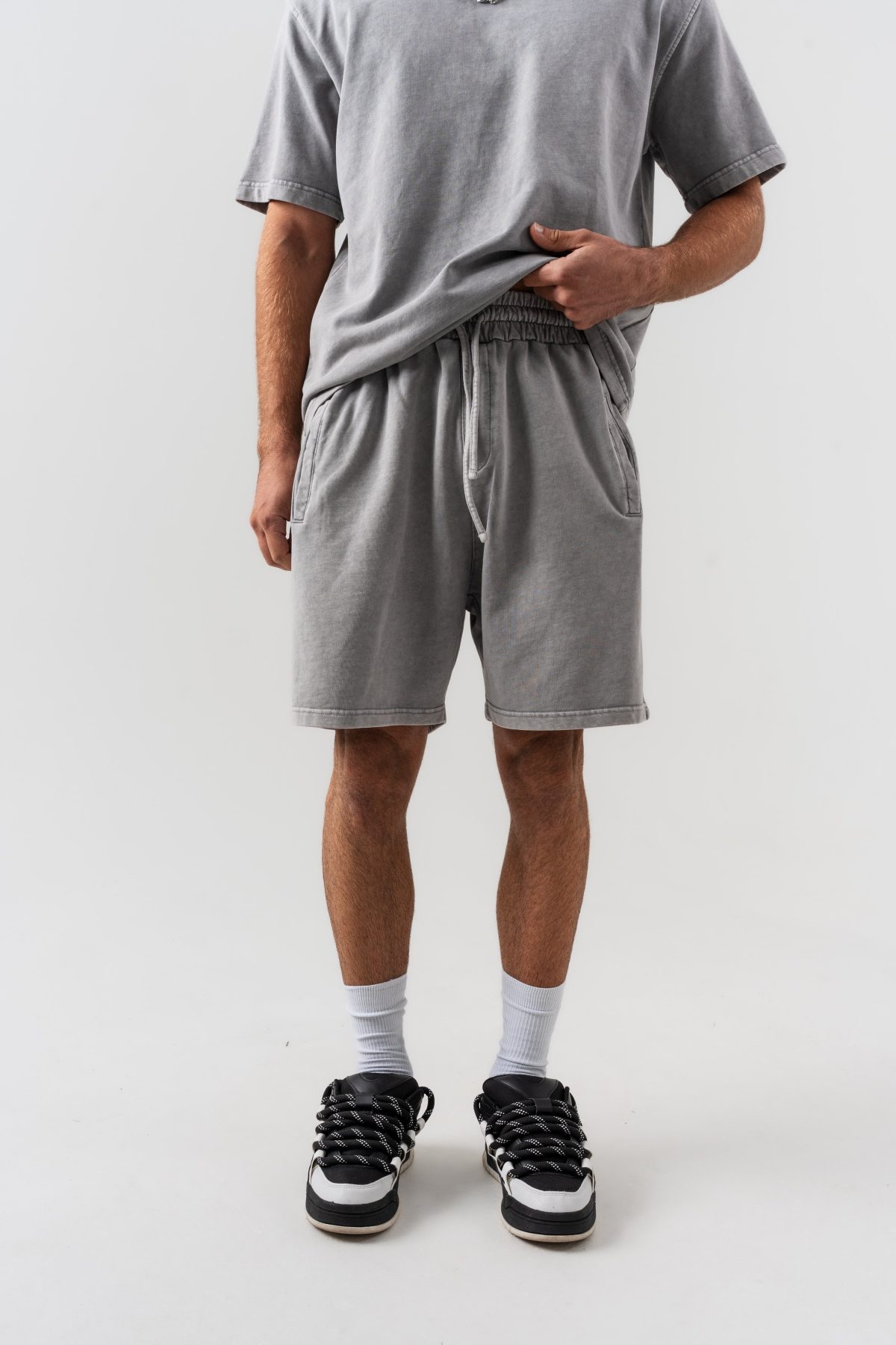 BORZ Yıkamalı Oversize T-shirt ve Şort Takımı - Gri — Gri (6)
