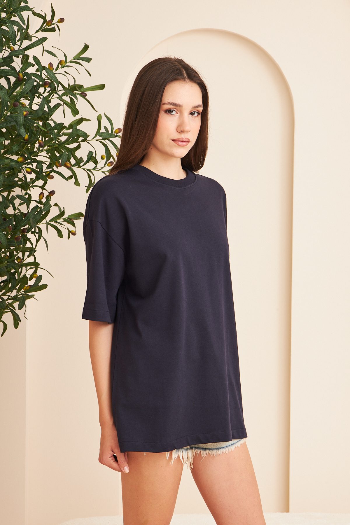 Kadın %100 Pamuk Oversize Kalıp Bisiklet Yaka Basic T-shirt —  (3)