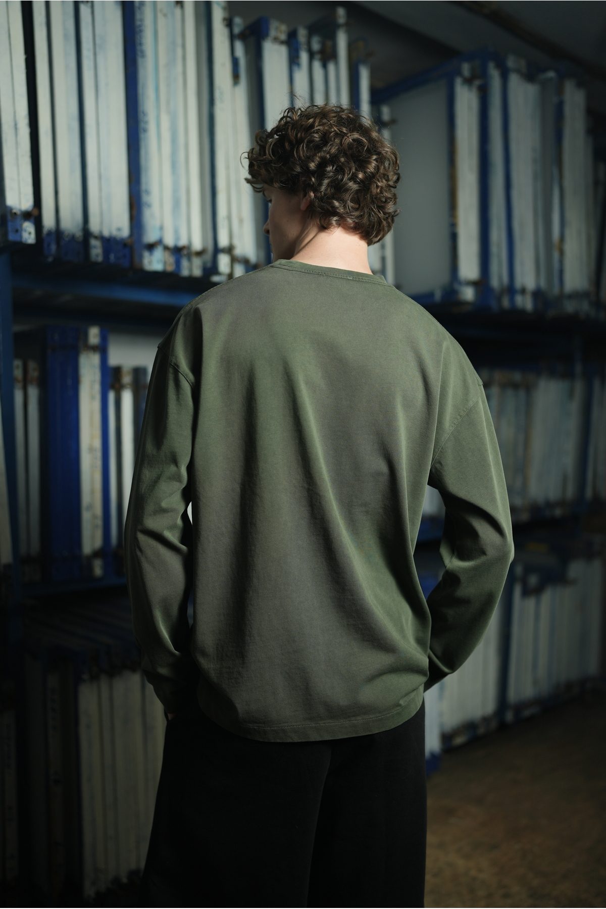 METAL DETAYLI YIKAMALI BASİC OVERSİZE LONGSLEEVE T-SHİRT —  (4)