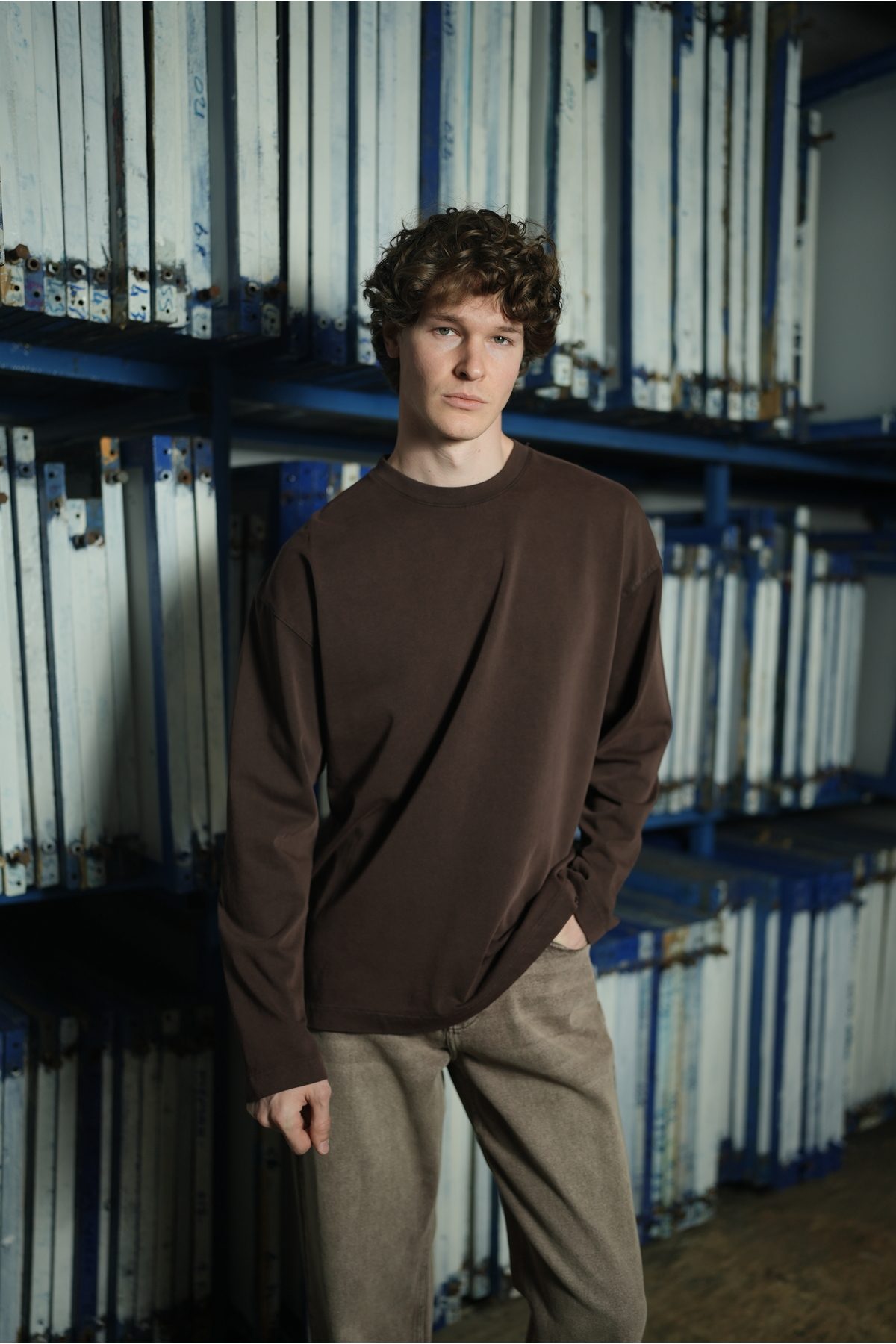 METAL DETAYLI YIKAMALI BASİC OVERSİZE LONGSLEEVE T-SHİRT —  (5)