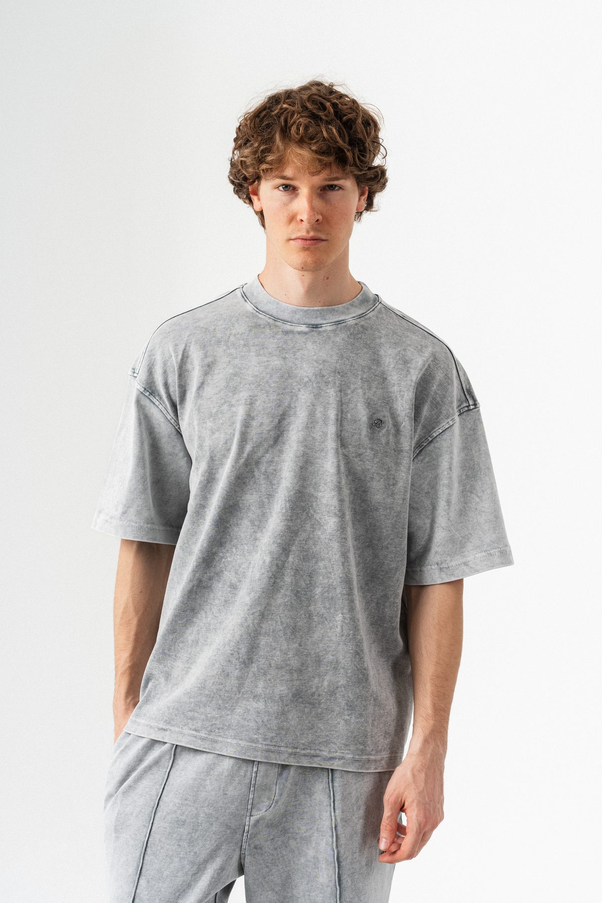Erkek Efektli Oversize Kalıp T-shirt ve Pantolon Takımı —  (3)