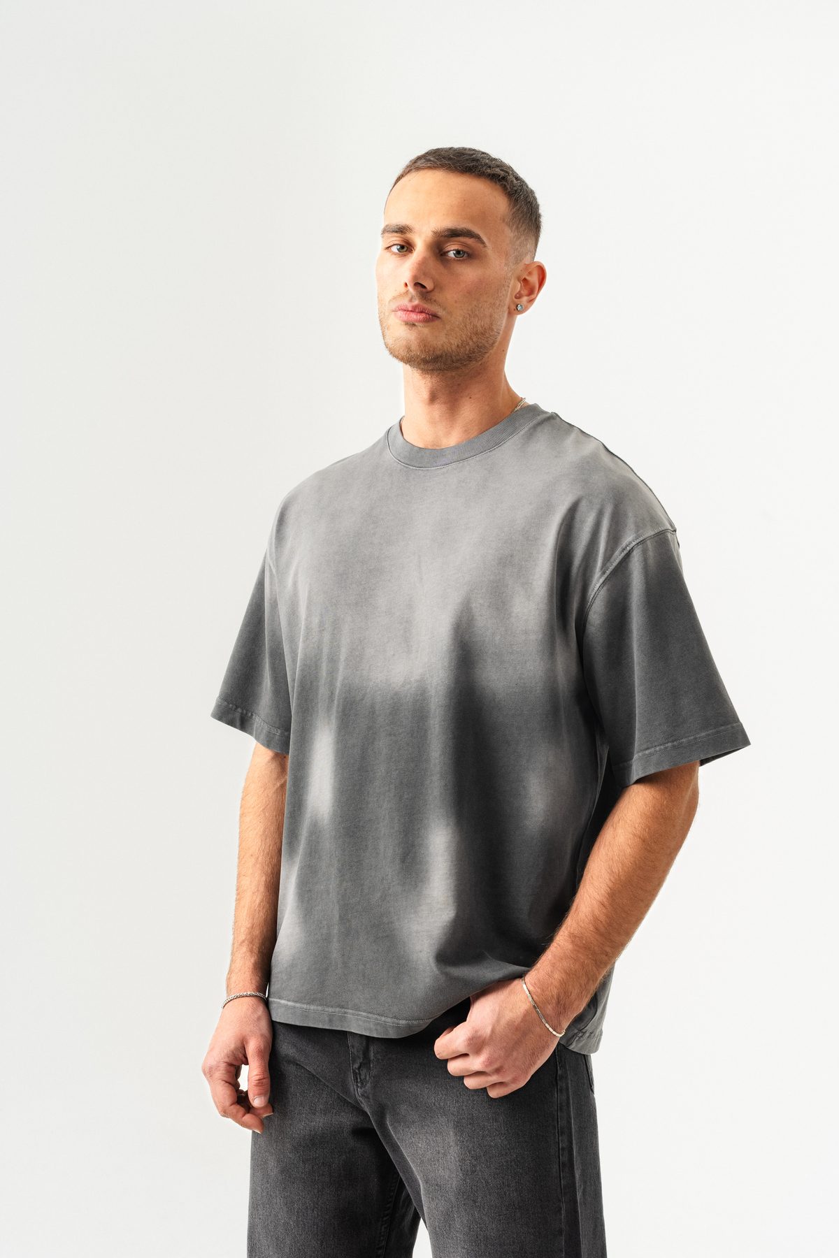 UNISEX GEÇİŞLİ - YIKAMALI OVERSIZE TİŞÖRT —  (2)