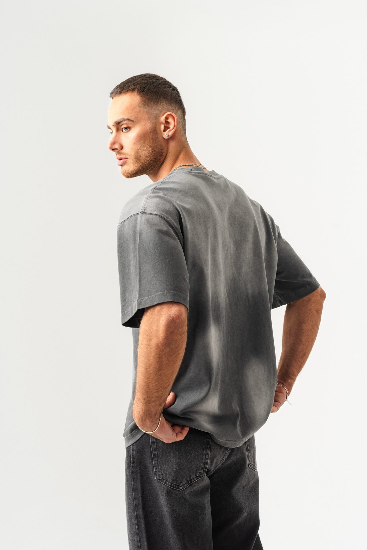 UNISEX GEÇİŞLİ - YIKAMALI OVERSIZE TİŞÖRT —  (5)
