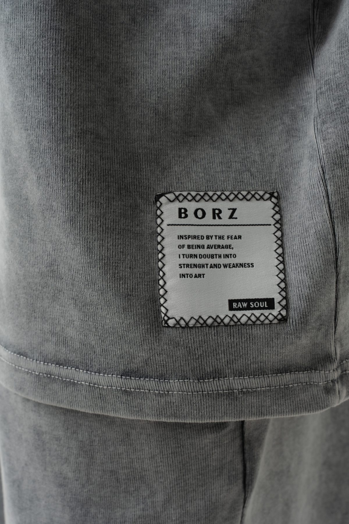 Erkek Soluk Efektli Oversize Kalıp T-shirt ve Şort Takımı —  (3)