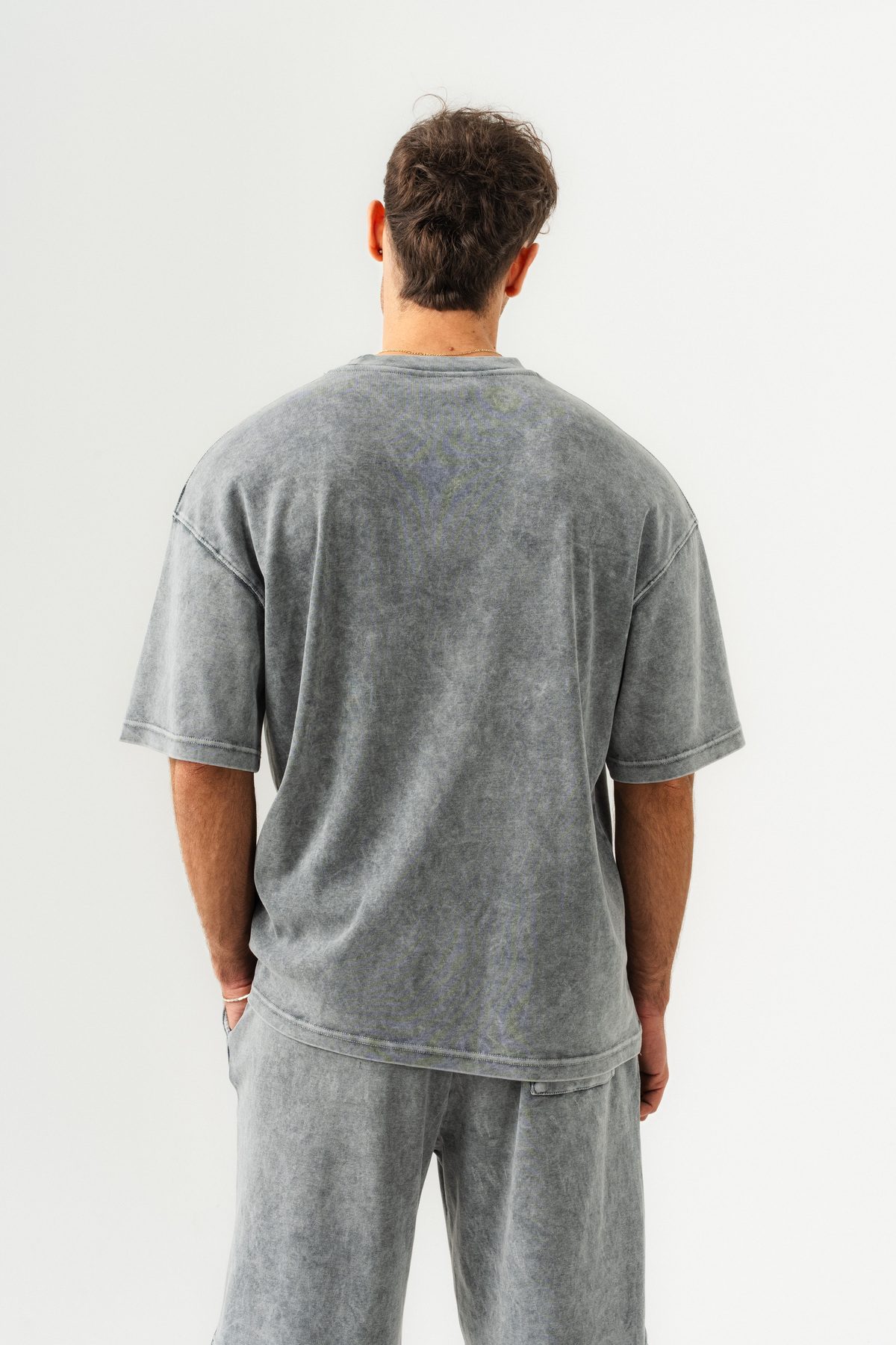 Erkek Soluk Efektli Oversize Kalıp T-shirt ve Şort Takımı —  (6)