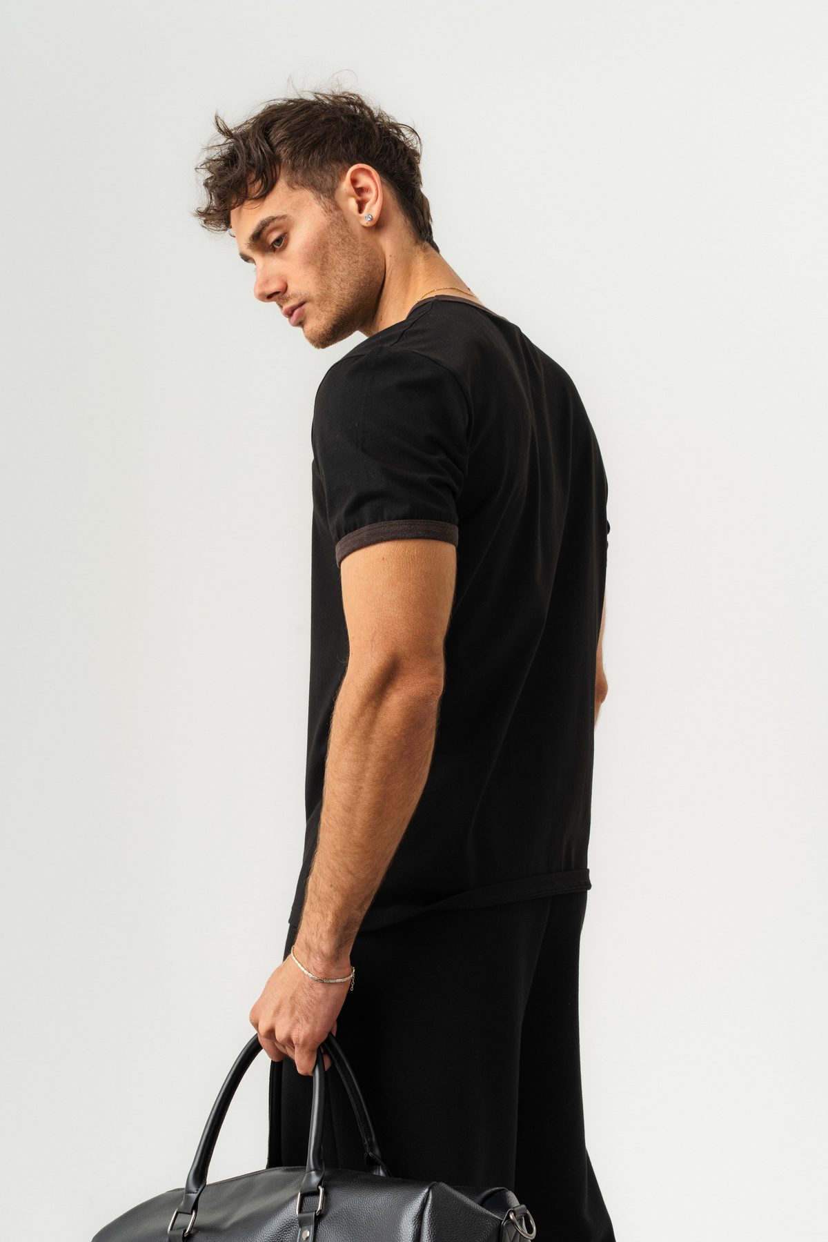 UNISEX YAKA KOL YIKAMA DETAYLI REGULAR FIT BASIC TİŞÖRT —  (6)