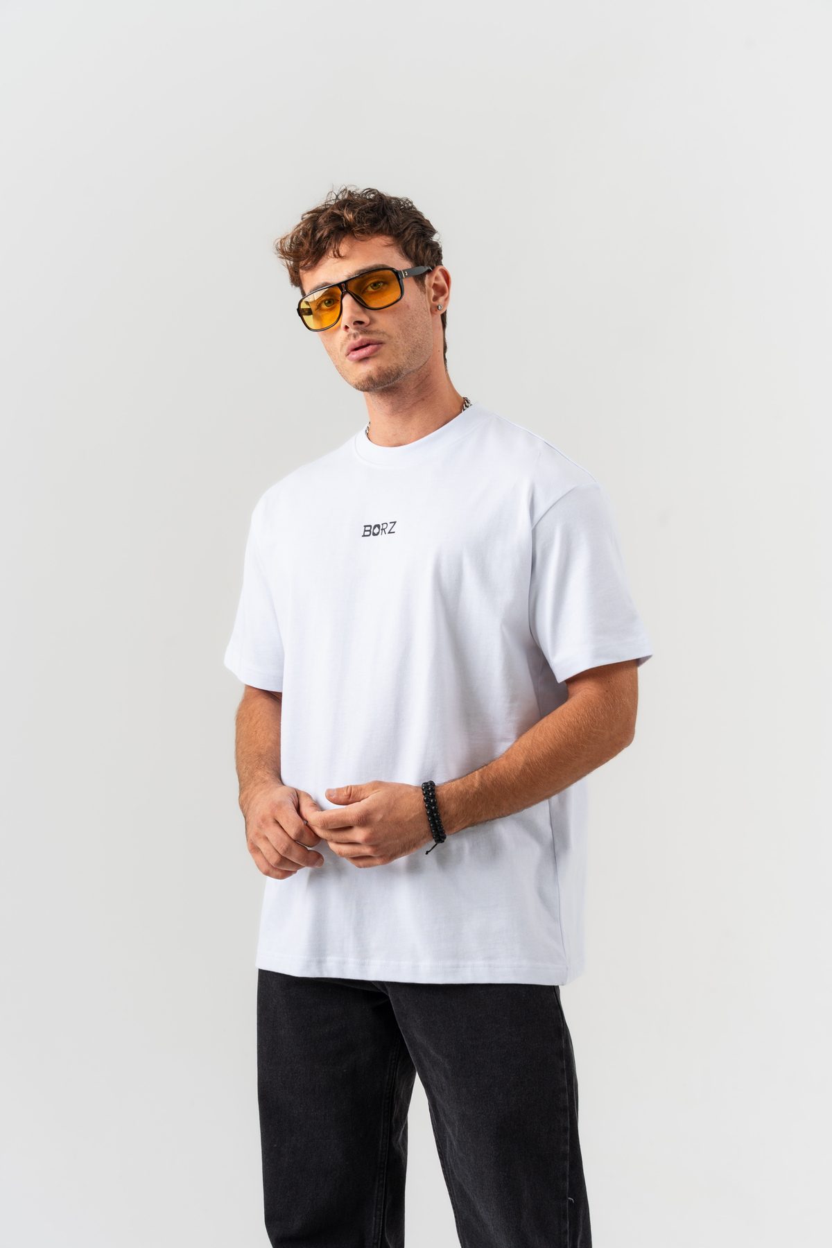 Erkek Beyaz İskambil Kağıdı Sırt Baskılı %100 Pamuk Oversize Kalıp Bisiklet Yaka T-shirt —  (3)