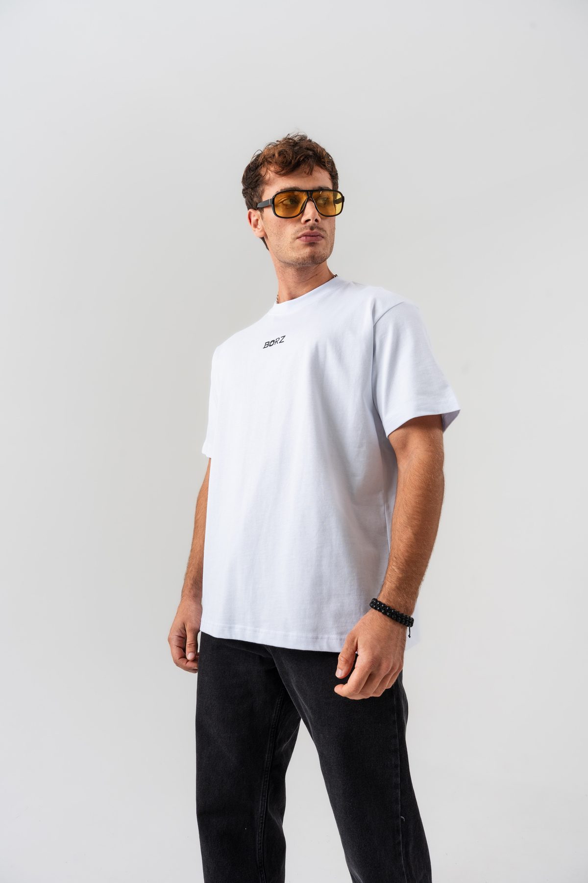 Erkek Beyaz İskambil Kağıdı Sırt Baskılı %100 Pamuk Oversize Kalıp Bisiklet Yaka T-shirt —  (4)