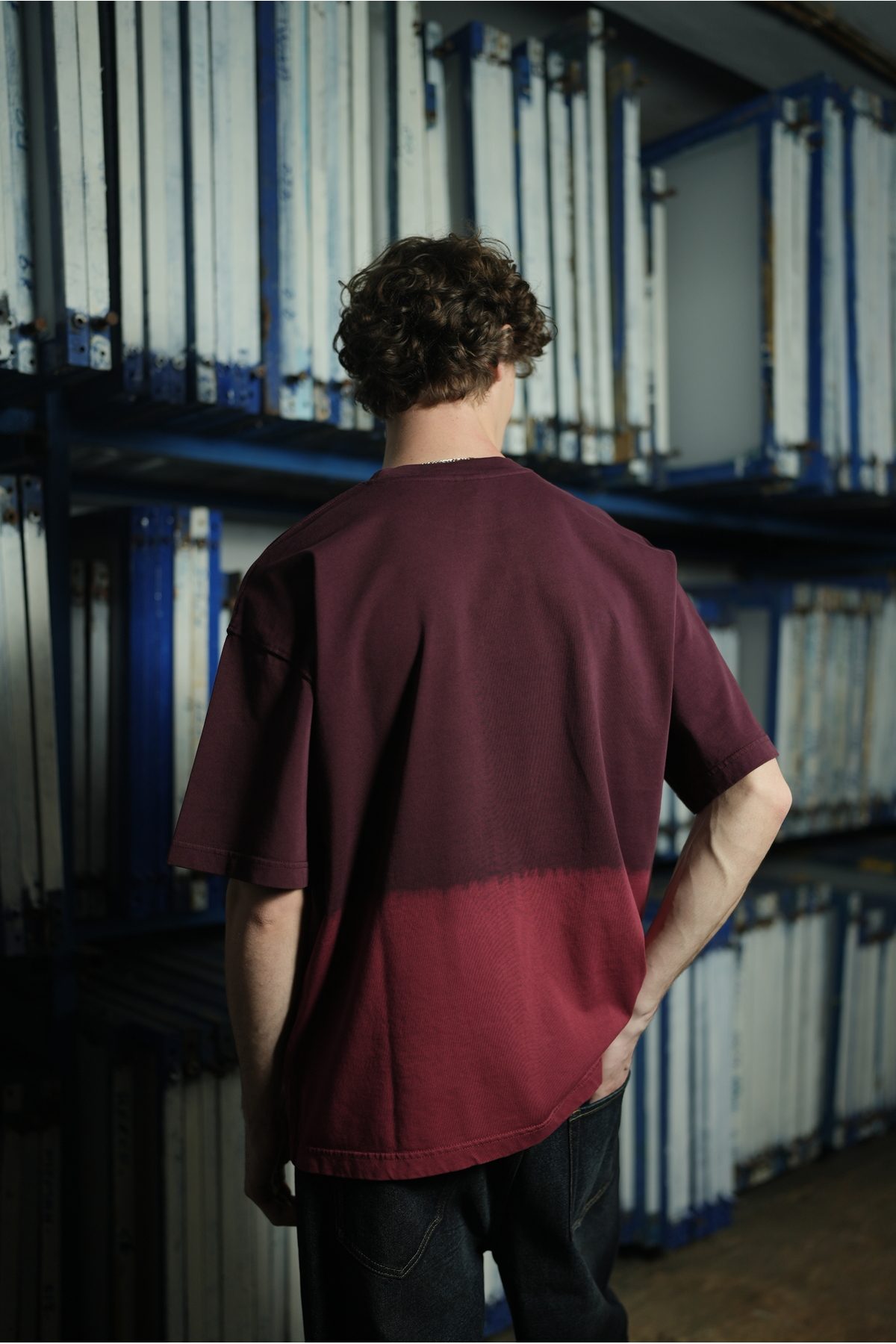 UNISEX RENK GEÇİŞLİ-YIKAMALI OVERSİZE TİŞÖRT — Bordo (5)