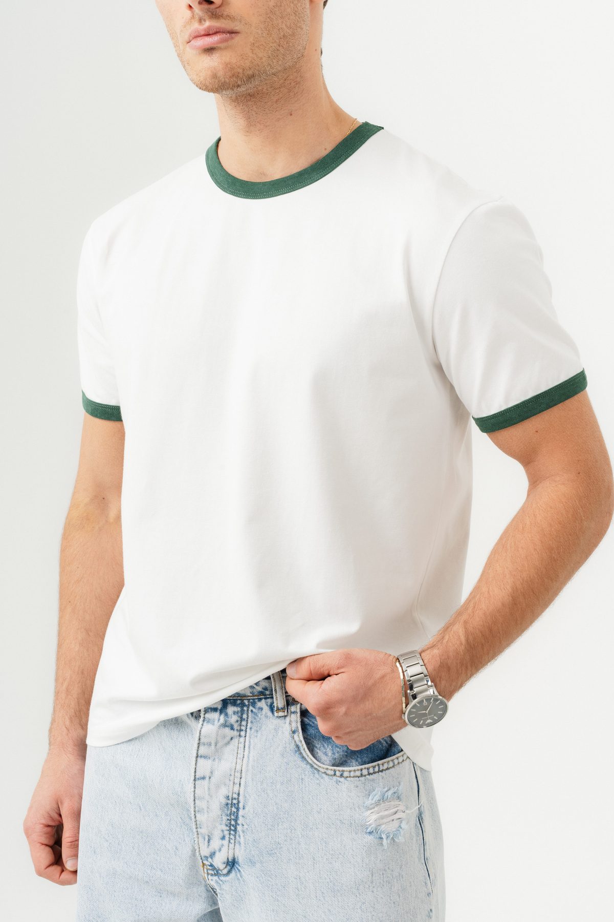 UNISEX YAKA KOL YIKAMA DETAYLI REGULAR FIT BASIC TİŞÖRT — Beyaz (2)
