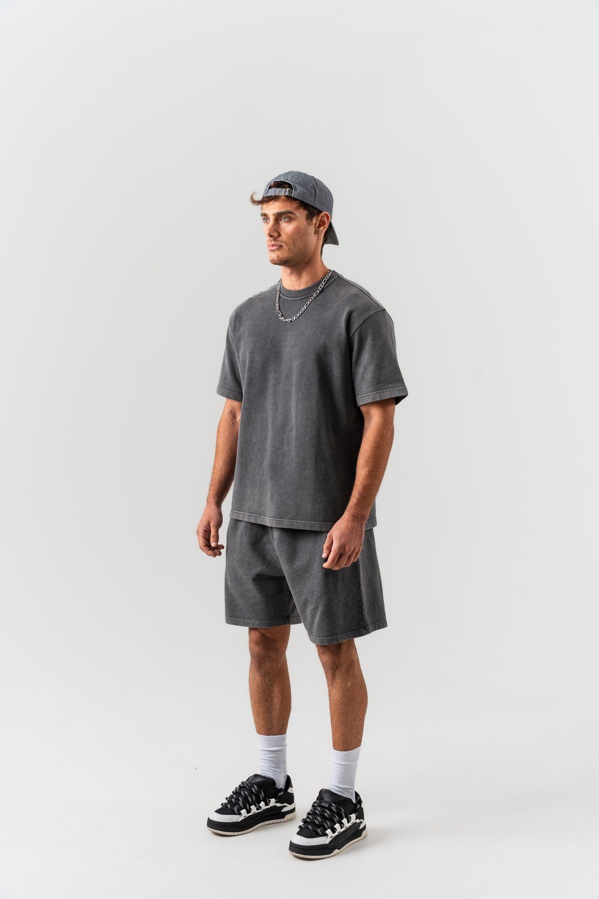 Erkek %95 Pamuk %5 Elastan Yıkamalı Oversize T-shirt ve Şort Takımı — Siyah (2)
