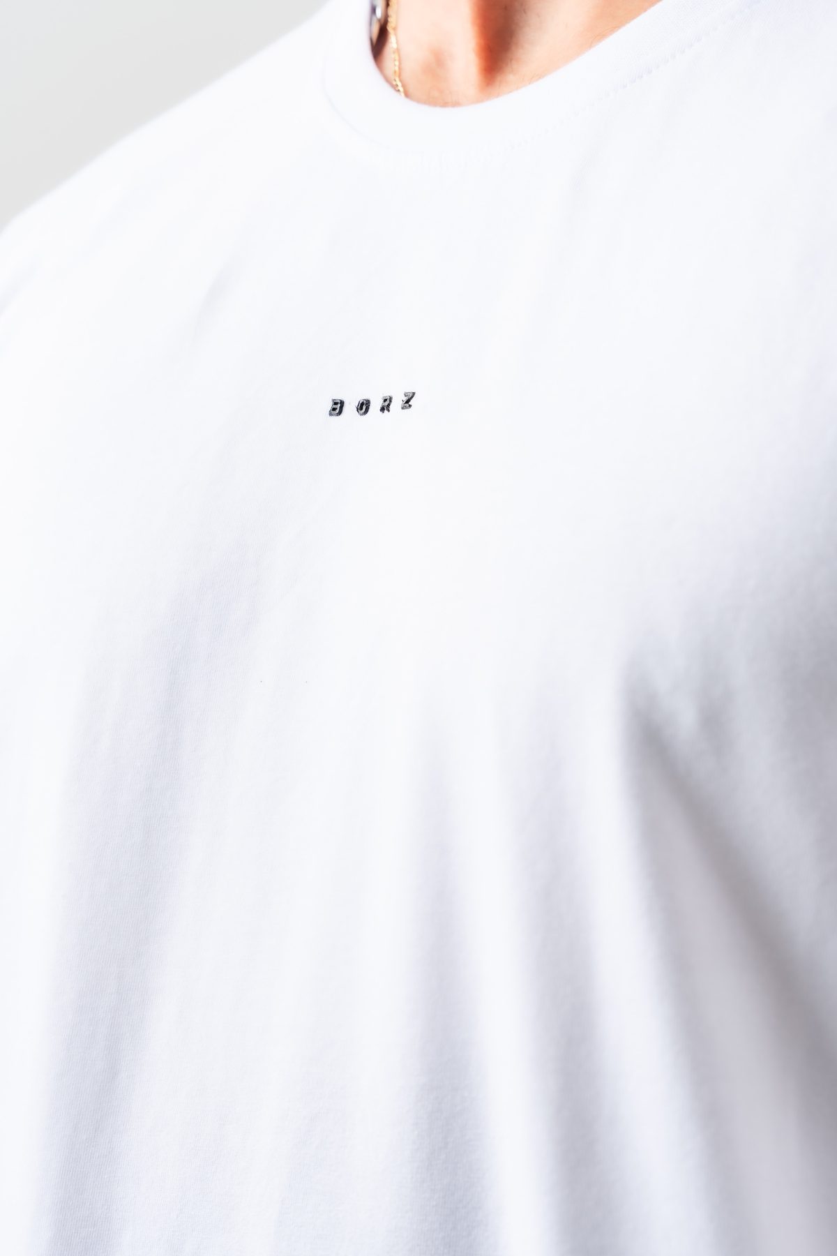 Erkek Beyaz Minimal Borz Yazı Detaylı Pamuklu Kumaş Regular Kalıp Basic Bisiklet Yaka T-shirt — BEYAZ (6)